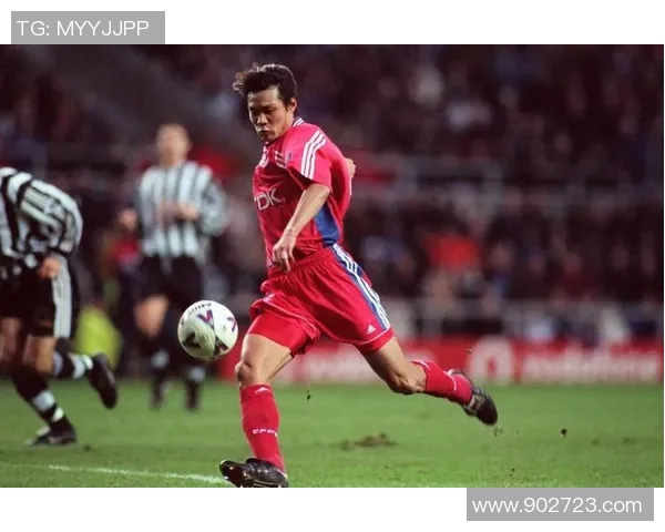 足球明星的综艺之路：从绿茵场到荧屏的精彩转型与挑战